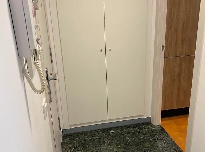 Sunnyside Lloret 公寓